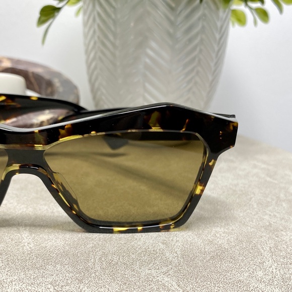 BOTTEGA VENETA 55mm Cat Eye Sunglasses Havana Frame Brown Lens | New in Case - Picture 2 of 11